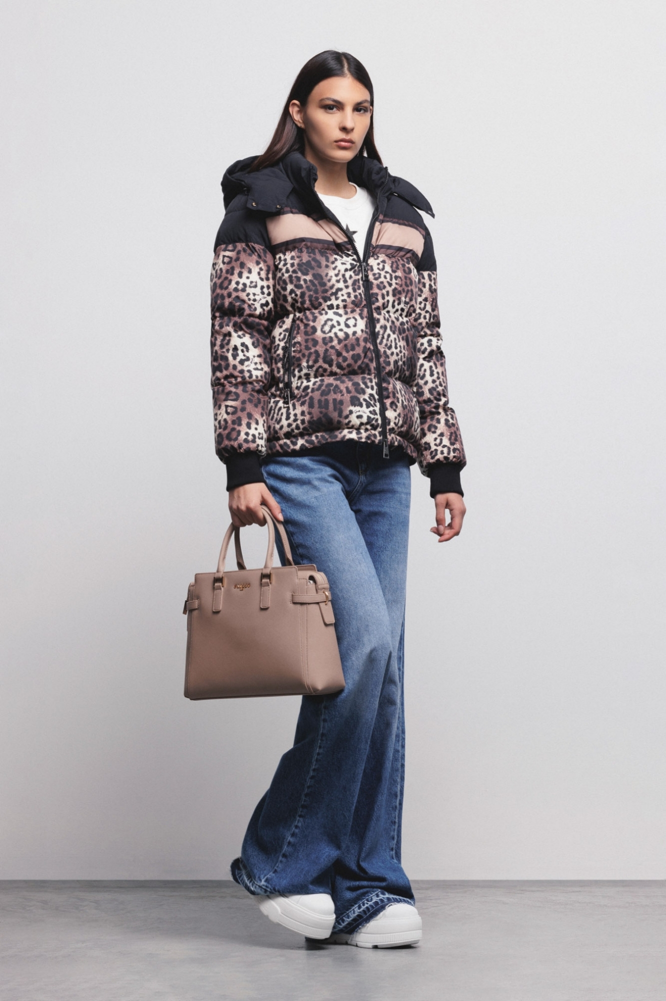 Maxi Shoulder Strap In Ecopelle Saffiano Cammello