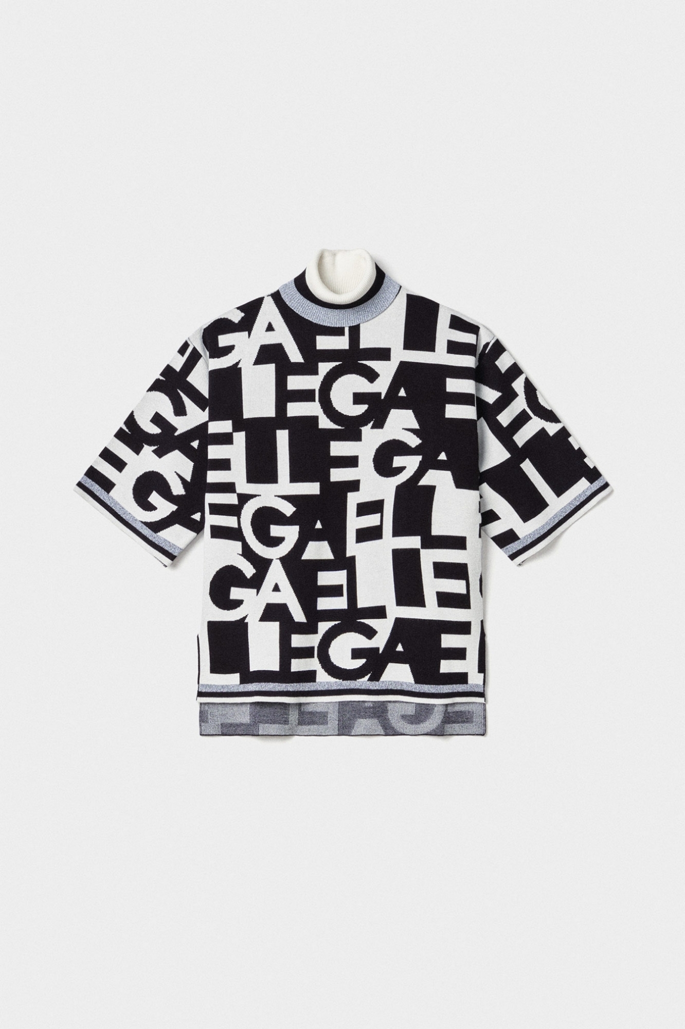 Pullover Dolcevita Con Manica Svasata Nero Offwhite