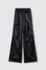 Pantalone twill gamba larga con doppia vita e dettaglio accessorio • Nero