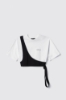 T-shirt crop con dettaglio monospalla • Bianco