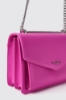 Reg shoulder strap con logo in metallo • Fucsia