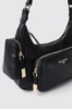 Regular shoulder strap con logo in metallo • Nero