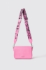 Mini shoulder strap con logo in metallo e tracolla personalizzata • Rosa