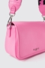 Mini shoulder strap con logo in metallo e tracolla personalizzata • Rosa