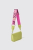 Mini shoulder strap con logo in metallo e tracolla jacquard • Lime