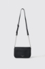Mini shoulder strap con logo in metallo • Nero