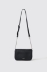 Mini shoulder strap con logo in metallo • Nero