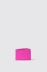 Card holder in ecopelle saffiano e logo in metallo • Fucsia