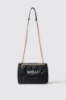 Reg shoulder strap con matelasse' e logo in metallo • Nero