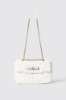 Maxi shoulder strap con matelasse' e logo in metallo • Bianco
