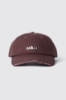 Cappello con visiera sfrangiata e logo in metallo • Marrone