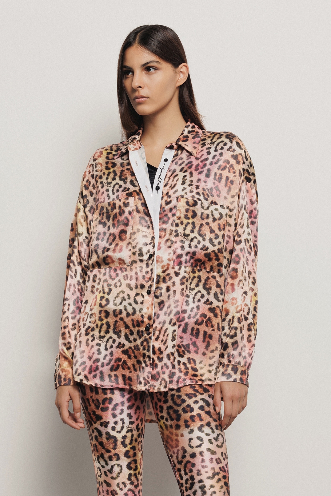 Camicia regular in raso stampato • Macula multicolor