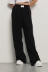 Pantalone dritto con etichetta davanti • Nero