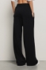 Pantalone dritto con etichetta davanti • Nero