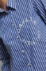 Camicia con fondo irregolare in popeline bastonetto • Azzurro scuro
