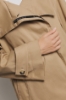 Trench doppiopetto con abbottonatura nascosta in gabardina • Safari