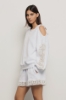 Felpa girocollo con interventi in macramè • Bianco