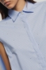 Camicia smanicata con retro sgodato in popeline vichy • Azzurro
