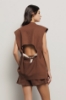 Gilet over con apertura sul retro in lino • Marrone cocco