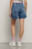 Short loose fit • Blu