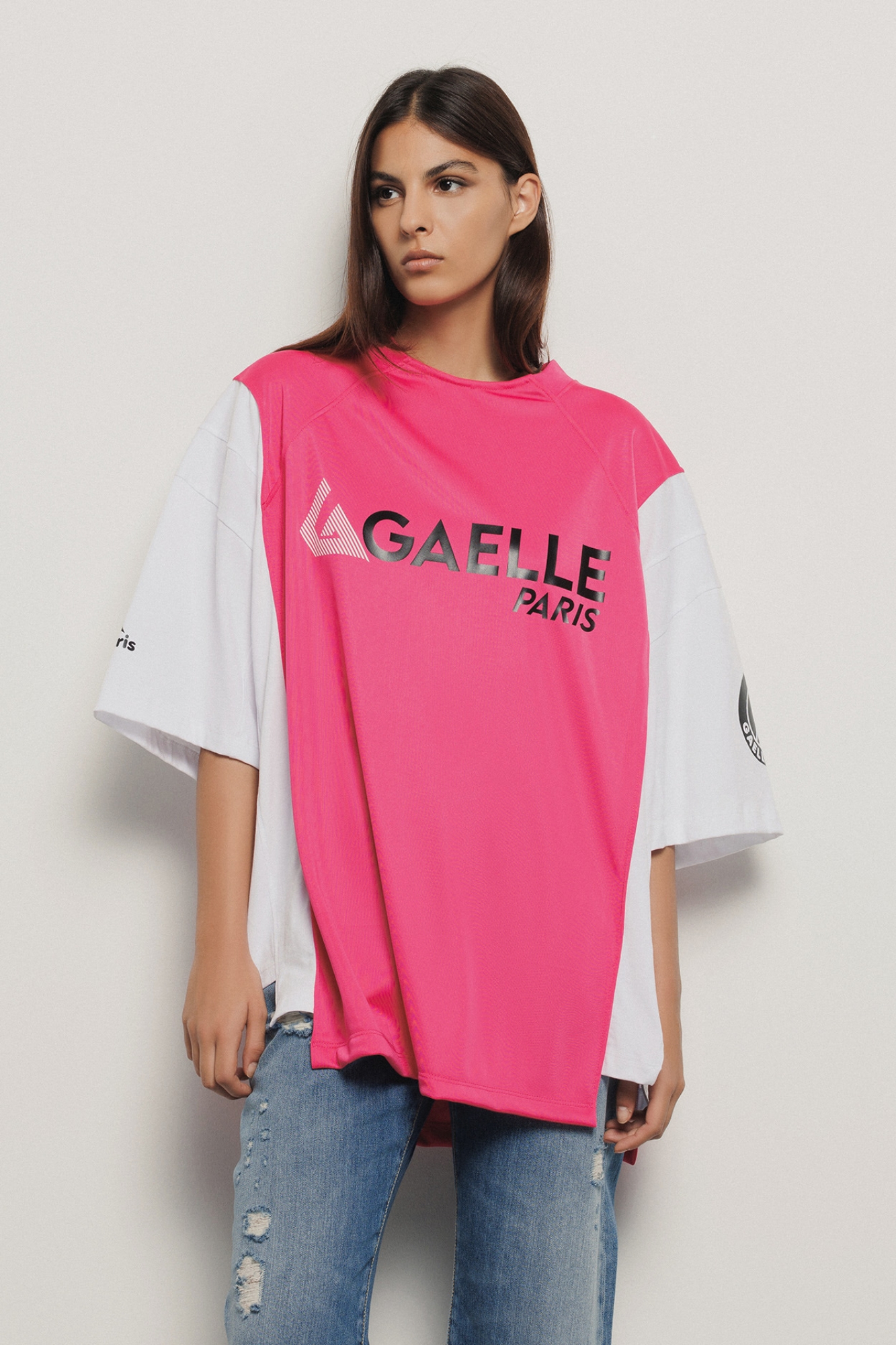 Maxi t-shirt paricollo • Bianco fucsia