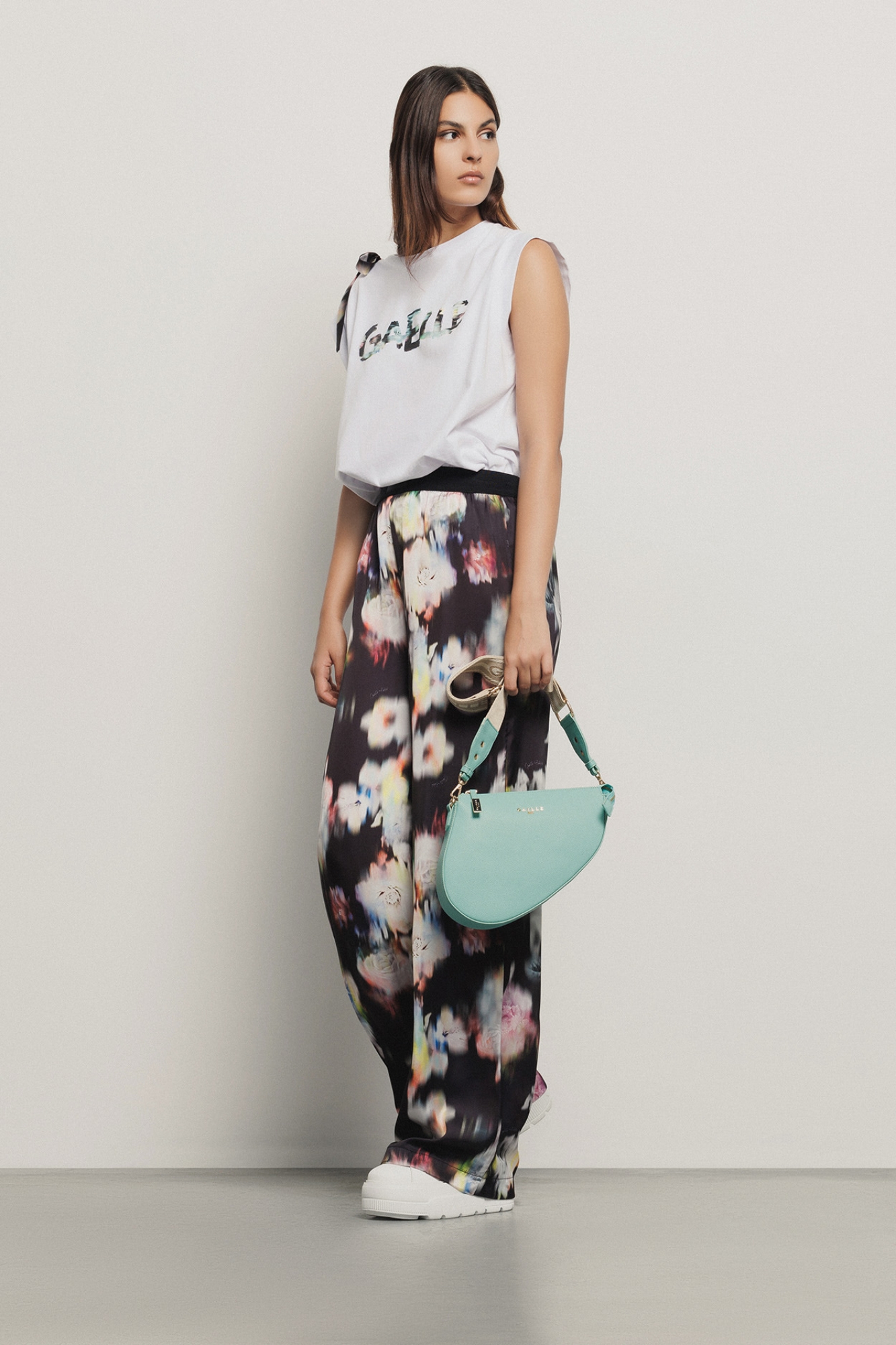 Reg moon bag con logo in metallo e tracolla jacquard • Verde acqua