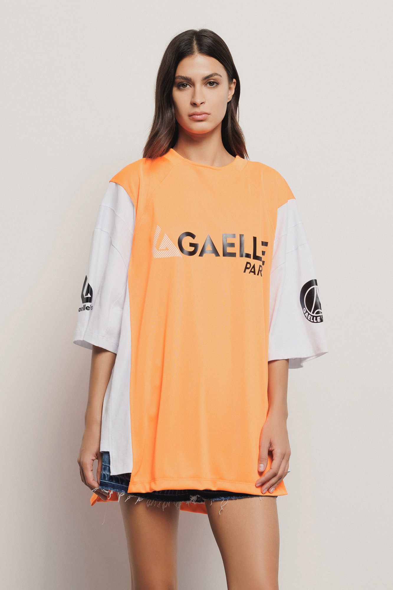 Maxi t-shirt paricollo • Bianco arancio