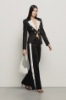 Giacca slim in twill con revers in raso • Nero gesso