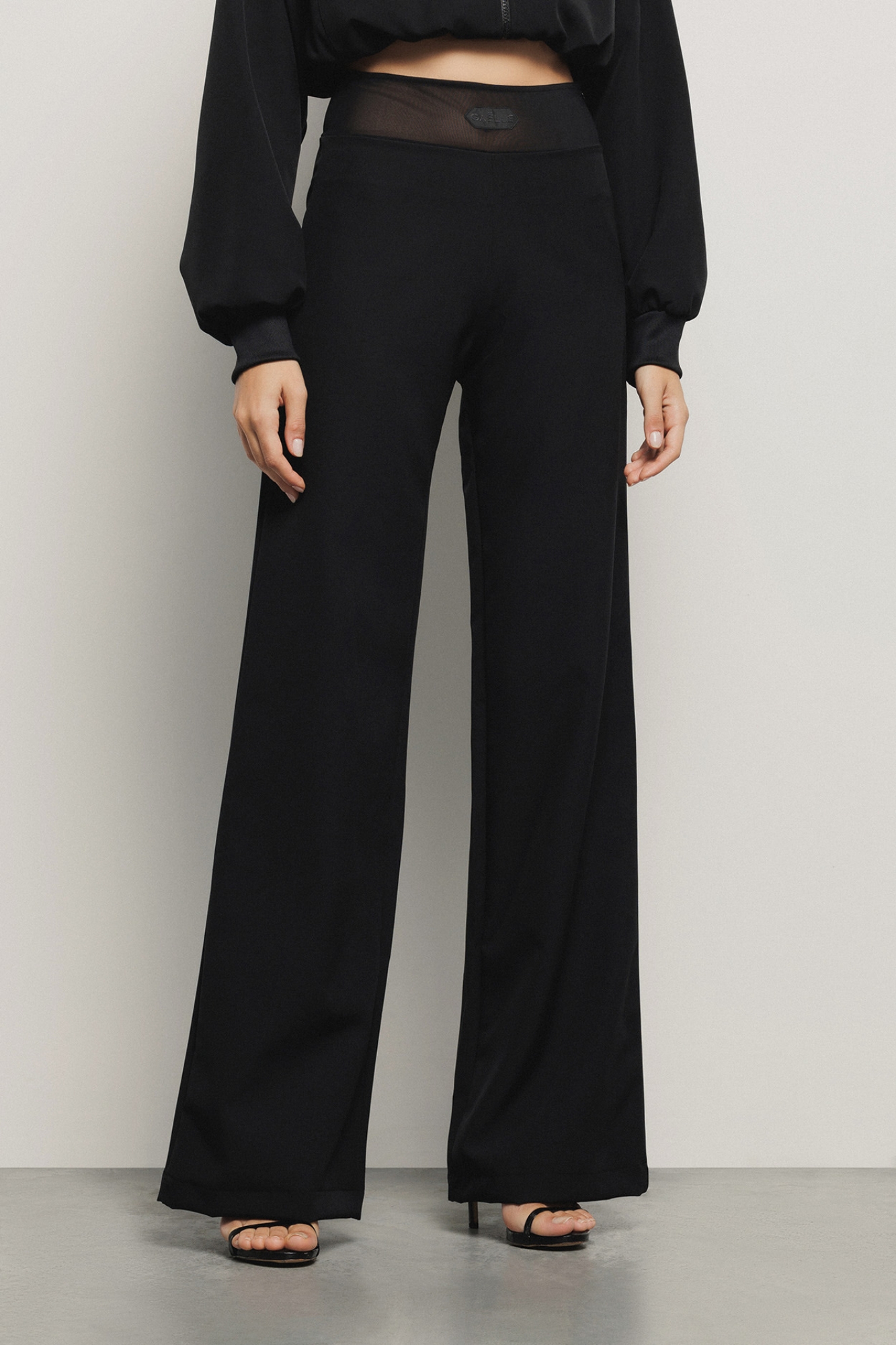Pantalone dritto con dettaglio tulle in vita • Nero