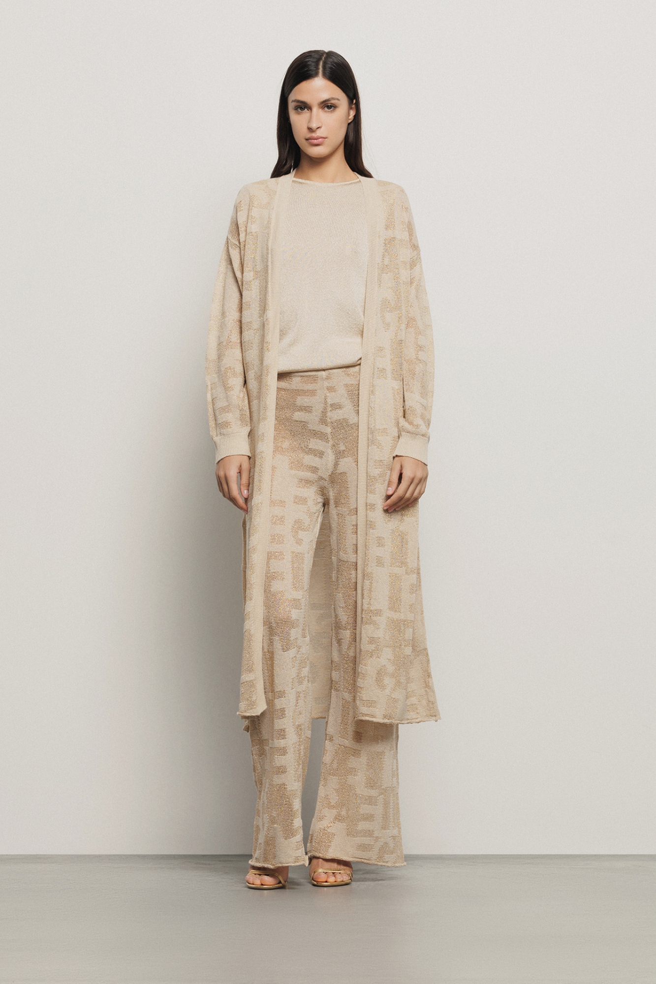 Cardigan lungo in maglia lurex • Deserto