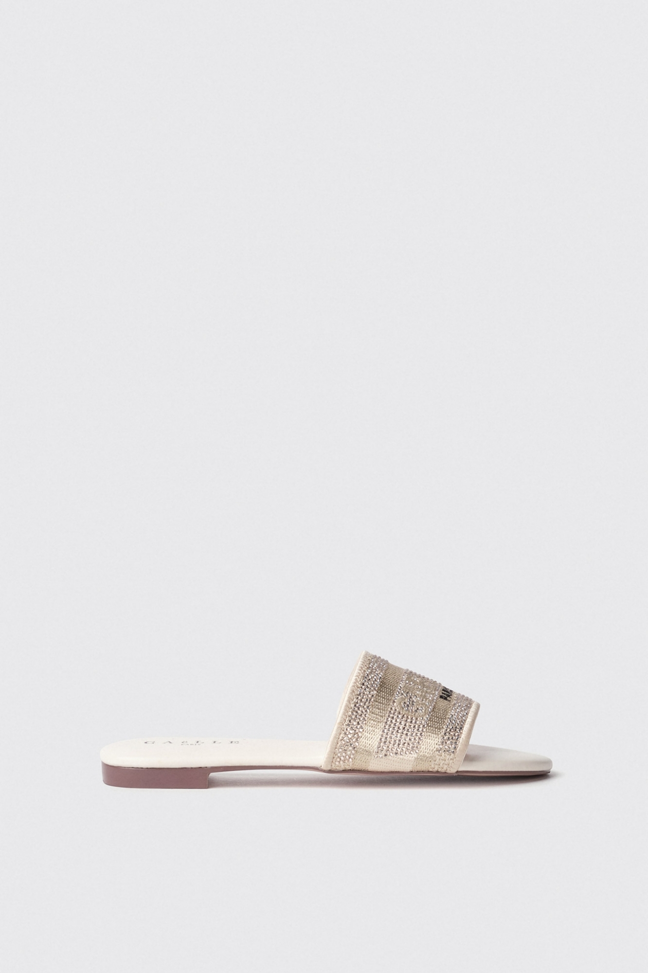 Sandalo flat in cotone con strass e logo ricamato • Oro