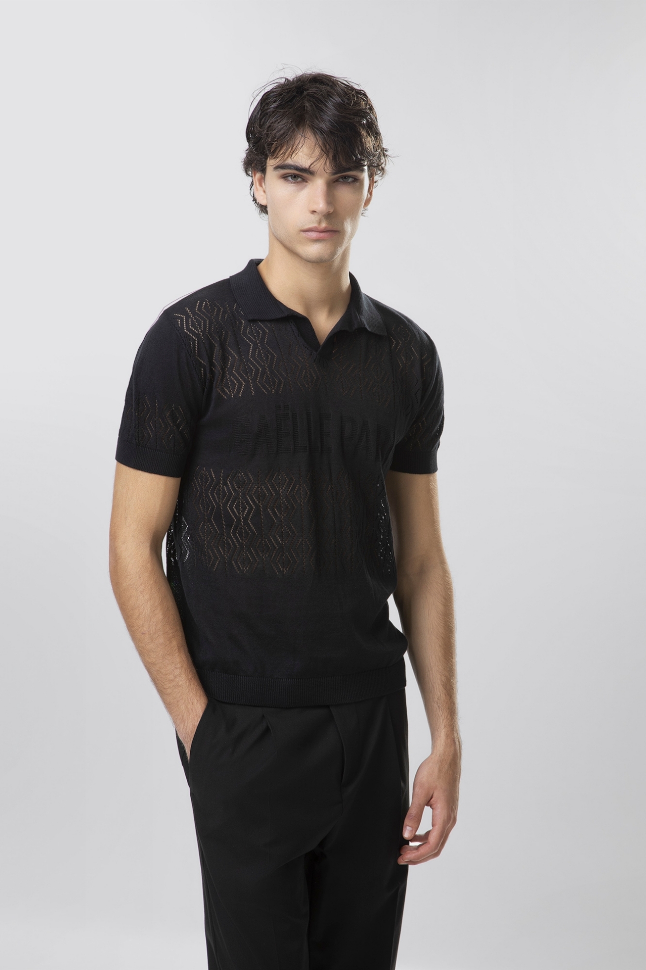 Picture of Half-sleeved knitted shirt • Black