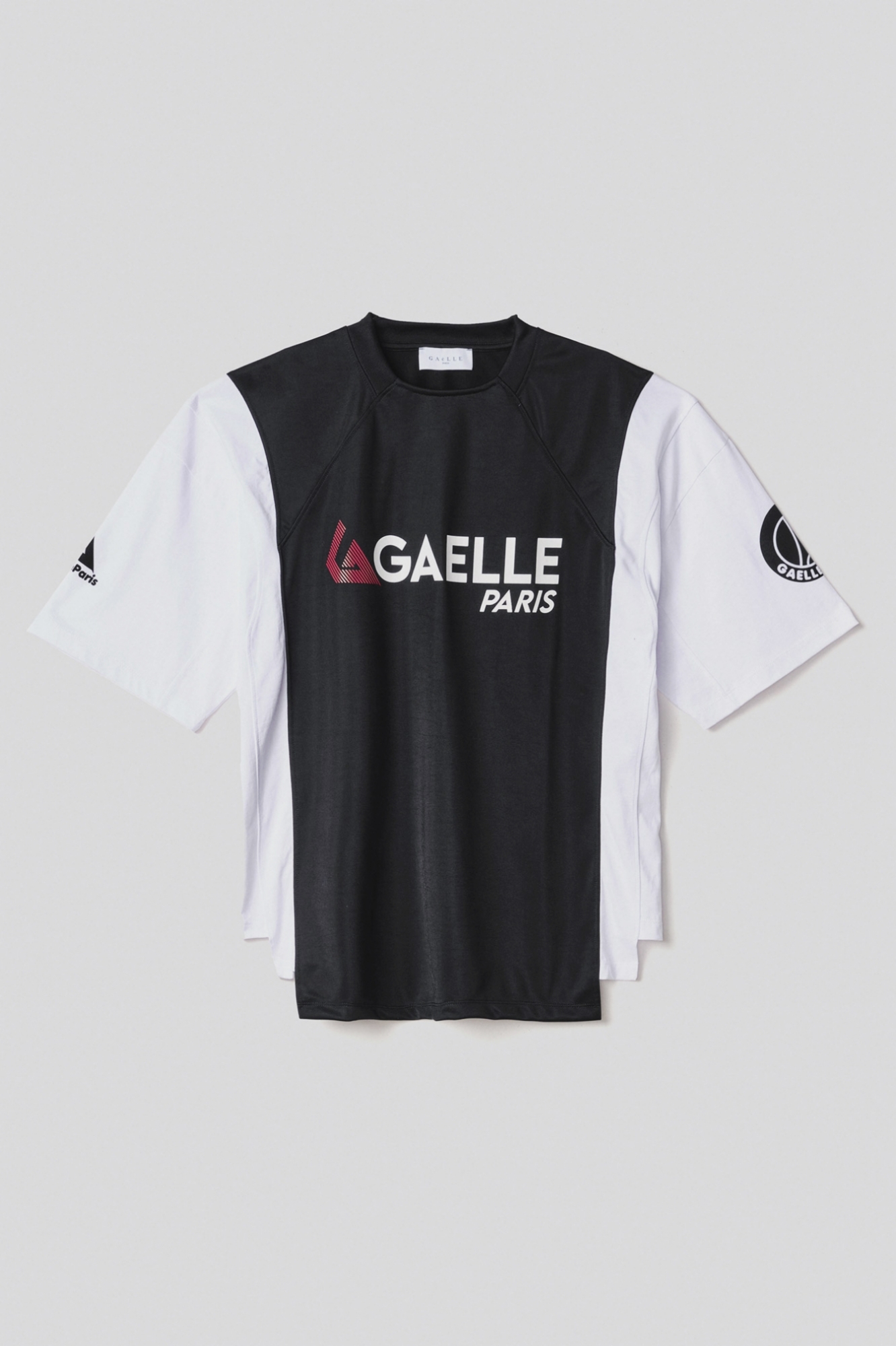 Maxi t-shirt paricollo • Nero