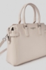 Maxi shoulder strap in ecopelle saffiano e logo in metallo • Safari