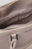 Maxi shoulder strap in ecopelle saffiano e logo in metallo • Safari