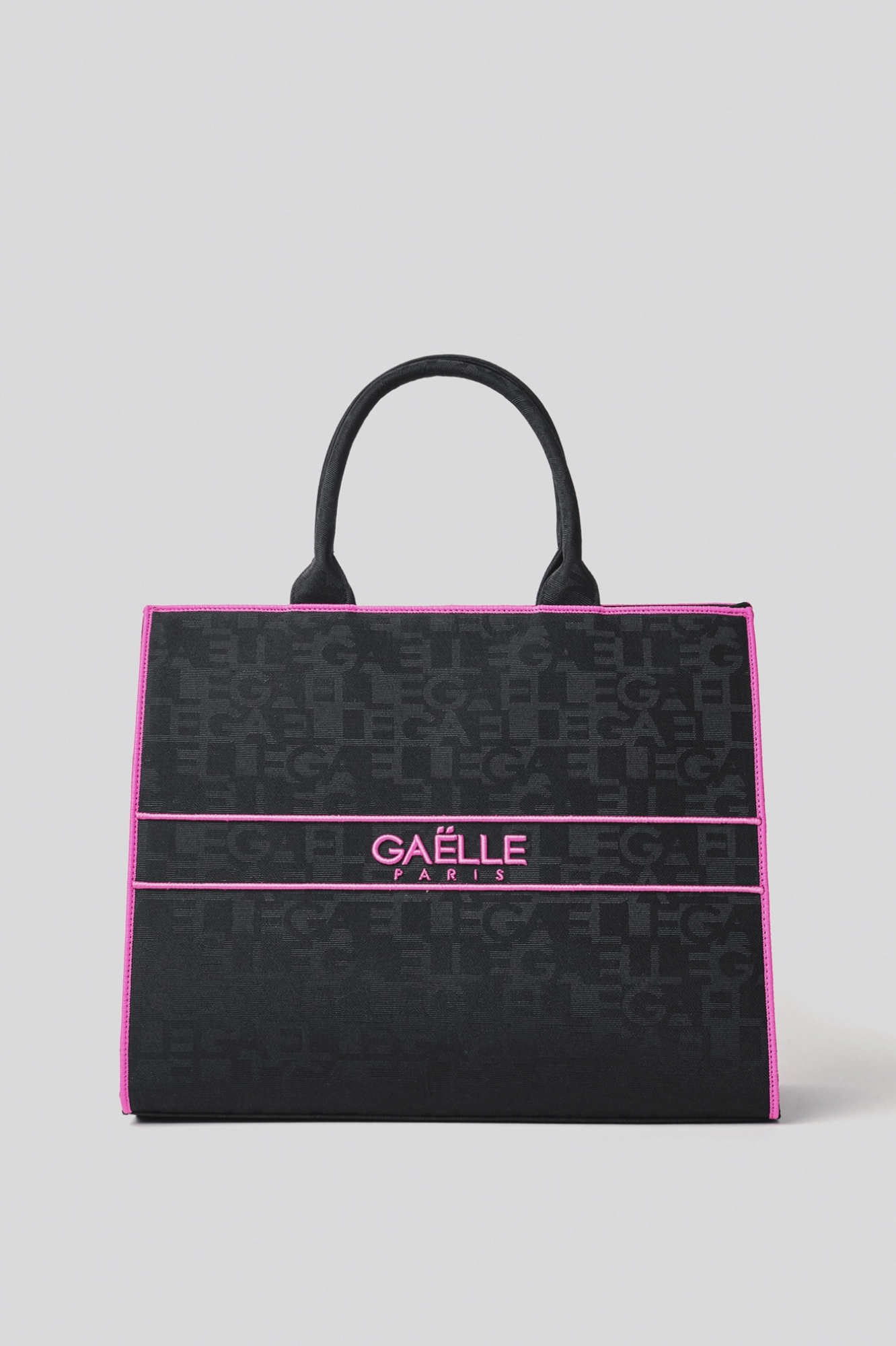 Maxi shopper con allover jacquard e logo in metallo • Nero