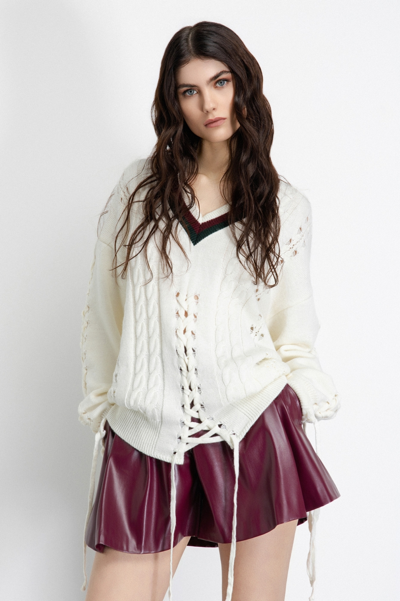 Pullover In Maglieria Con Scollo A V • Burro