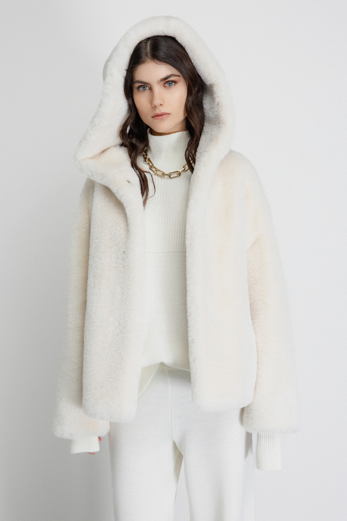 Pelliccia Manica Lunga Con Cappuccio • Burro