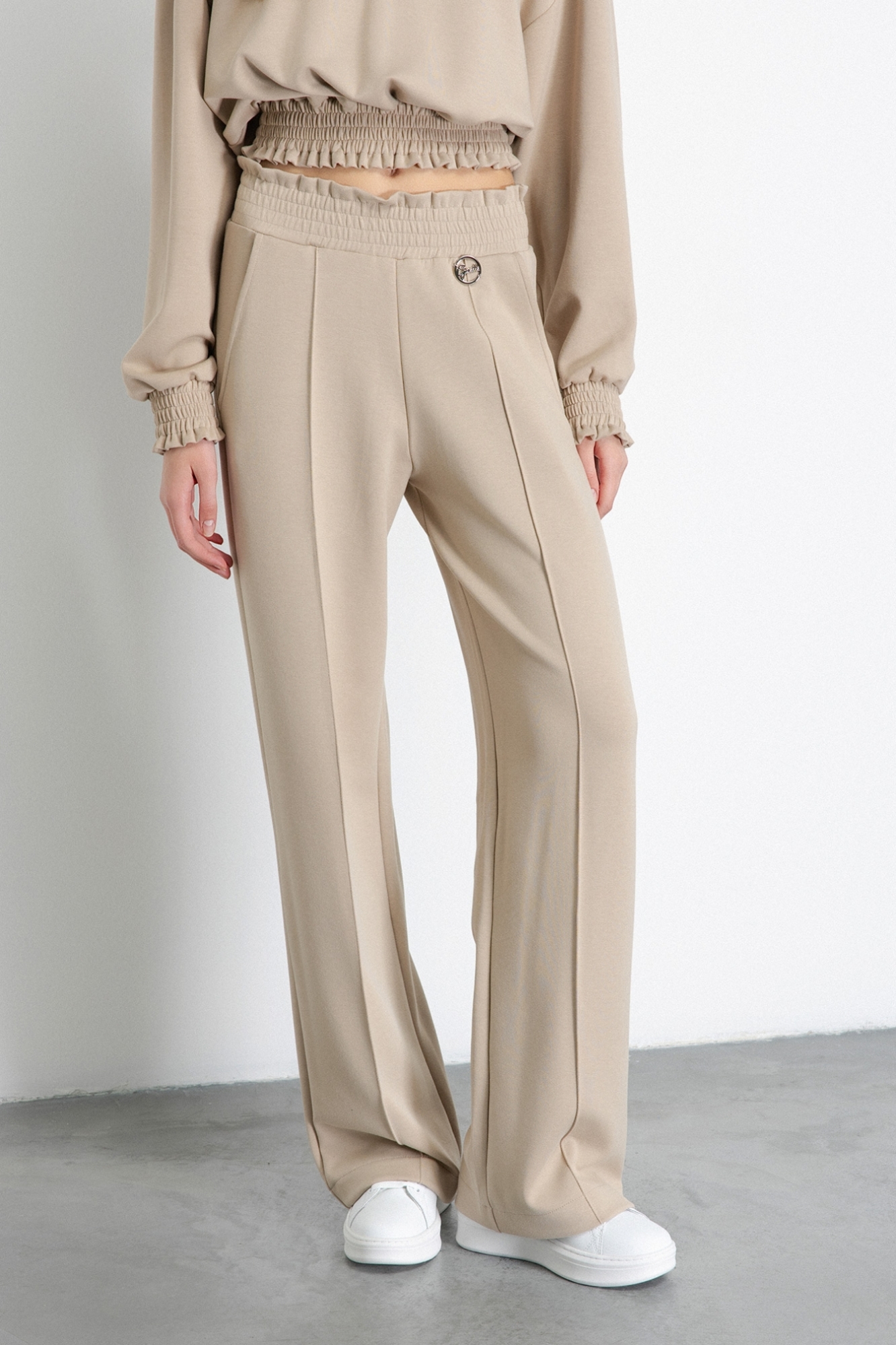 Pantalone Dritto A Vita Alta Con Punto Smock • Cammello