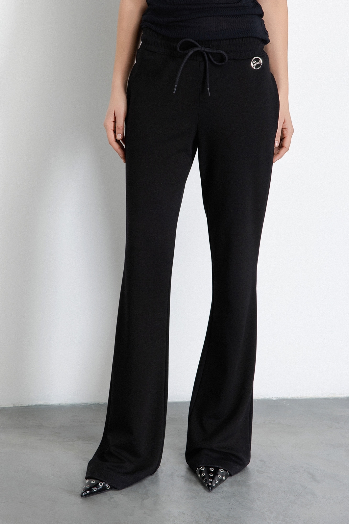 Pantalone A Zampa Con Coulisse In Vita • Nero