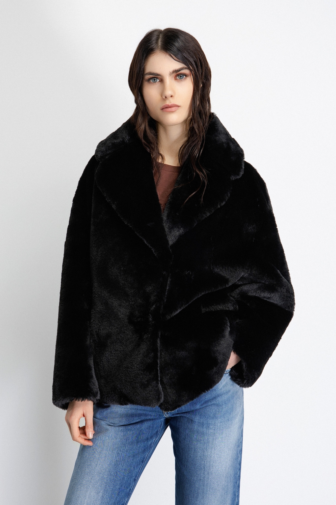 Pelliccia Manica Lunga • Nero