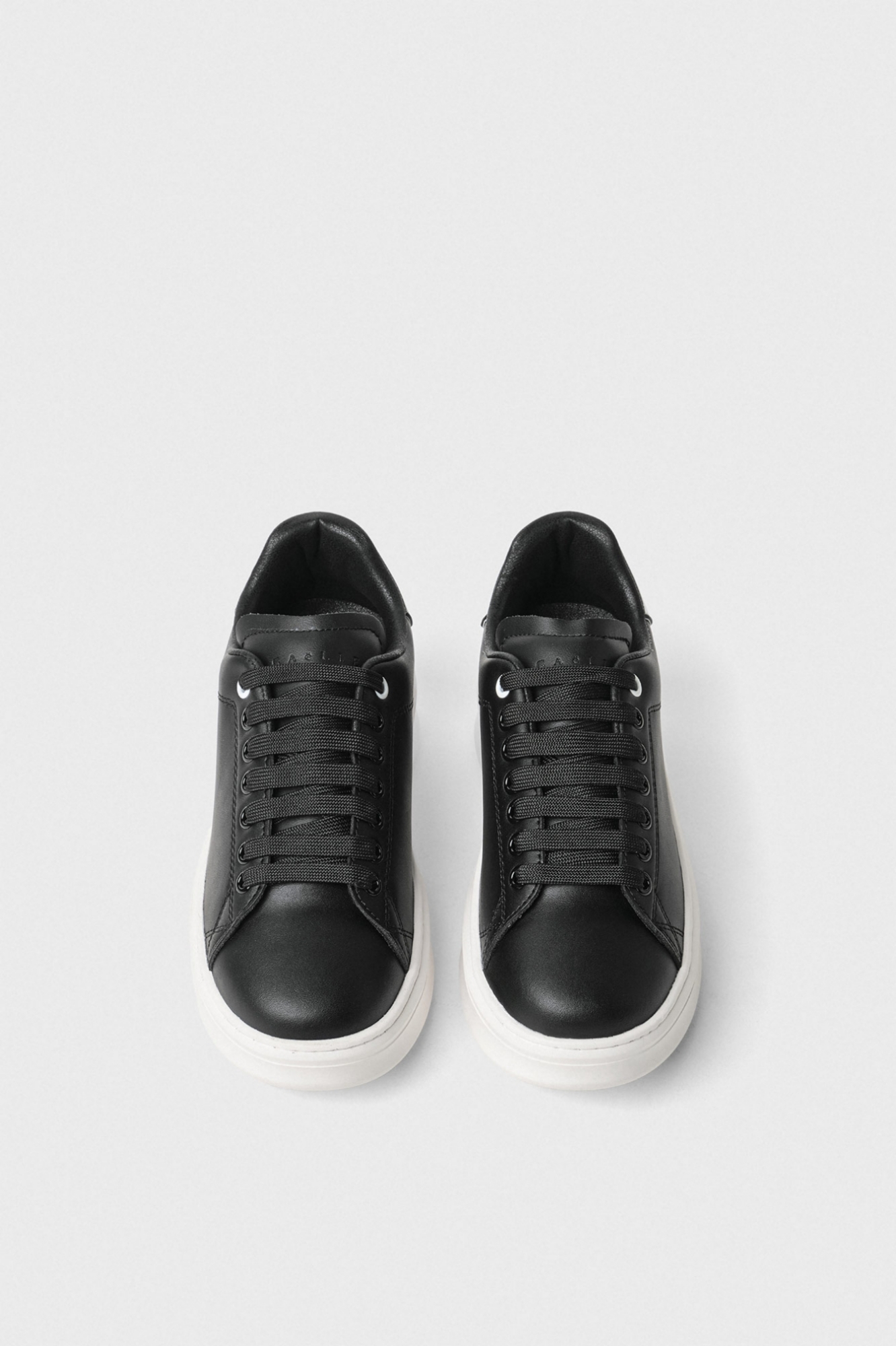 Sneakers Addict Con Rubber Patch • Nero-Bianco
