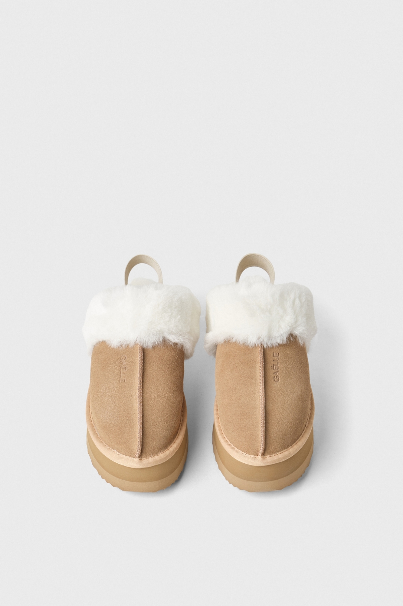 Eskimo Boots Sabot In Suede E Pelliccia Con Elastico Logato Sul Retro • Beige Cammello