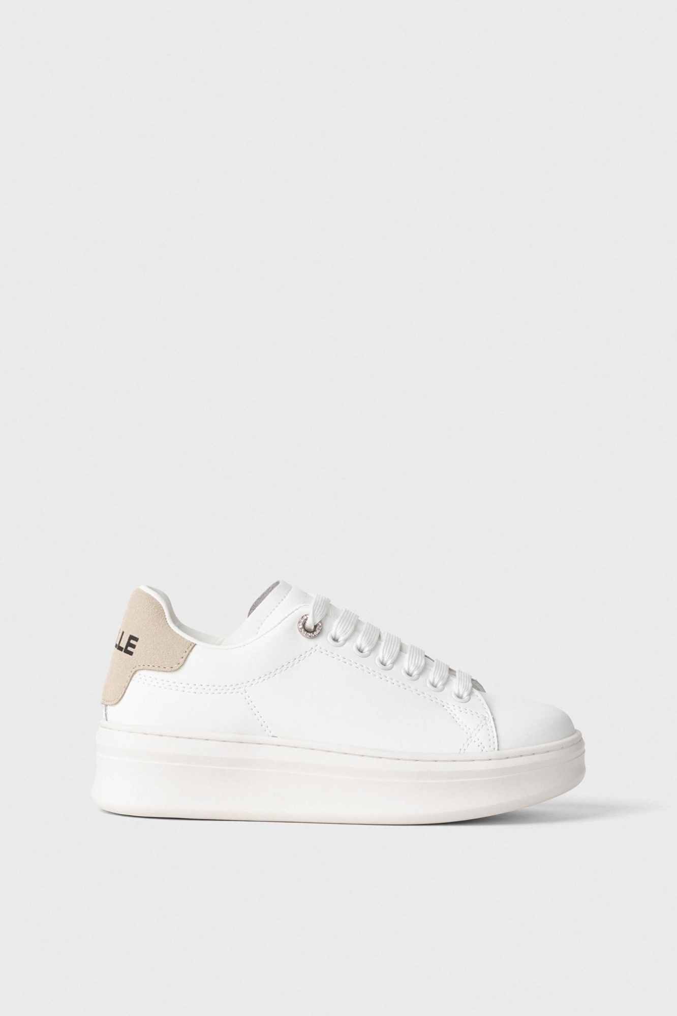 Sneakers Addict Con Patch In Suede • Safari