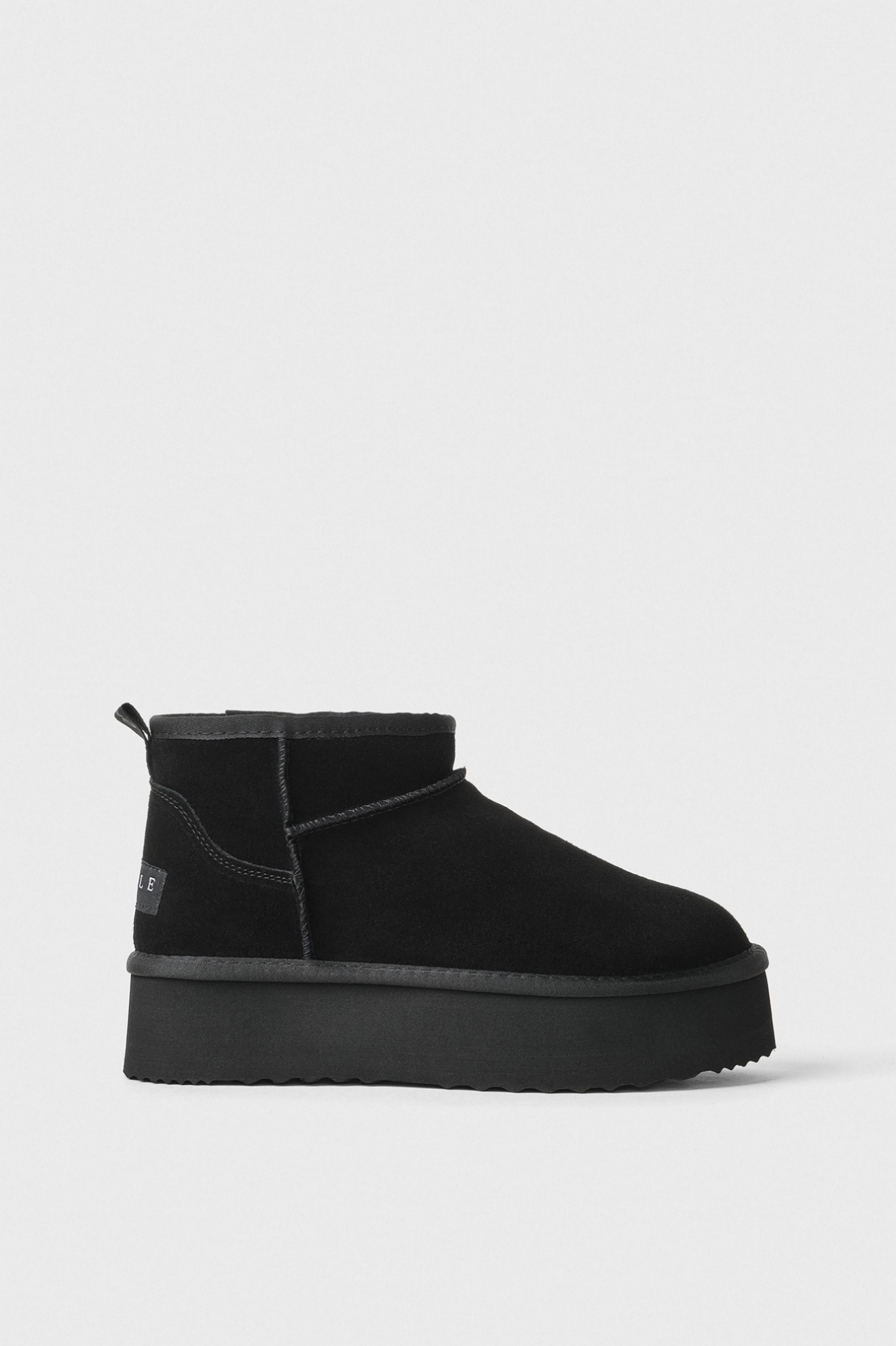 Eskimo Boots Basso In Suede E Ecofur • Nero