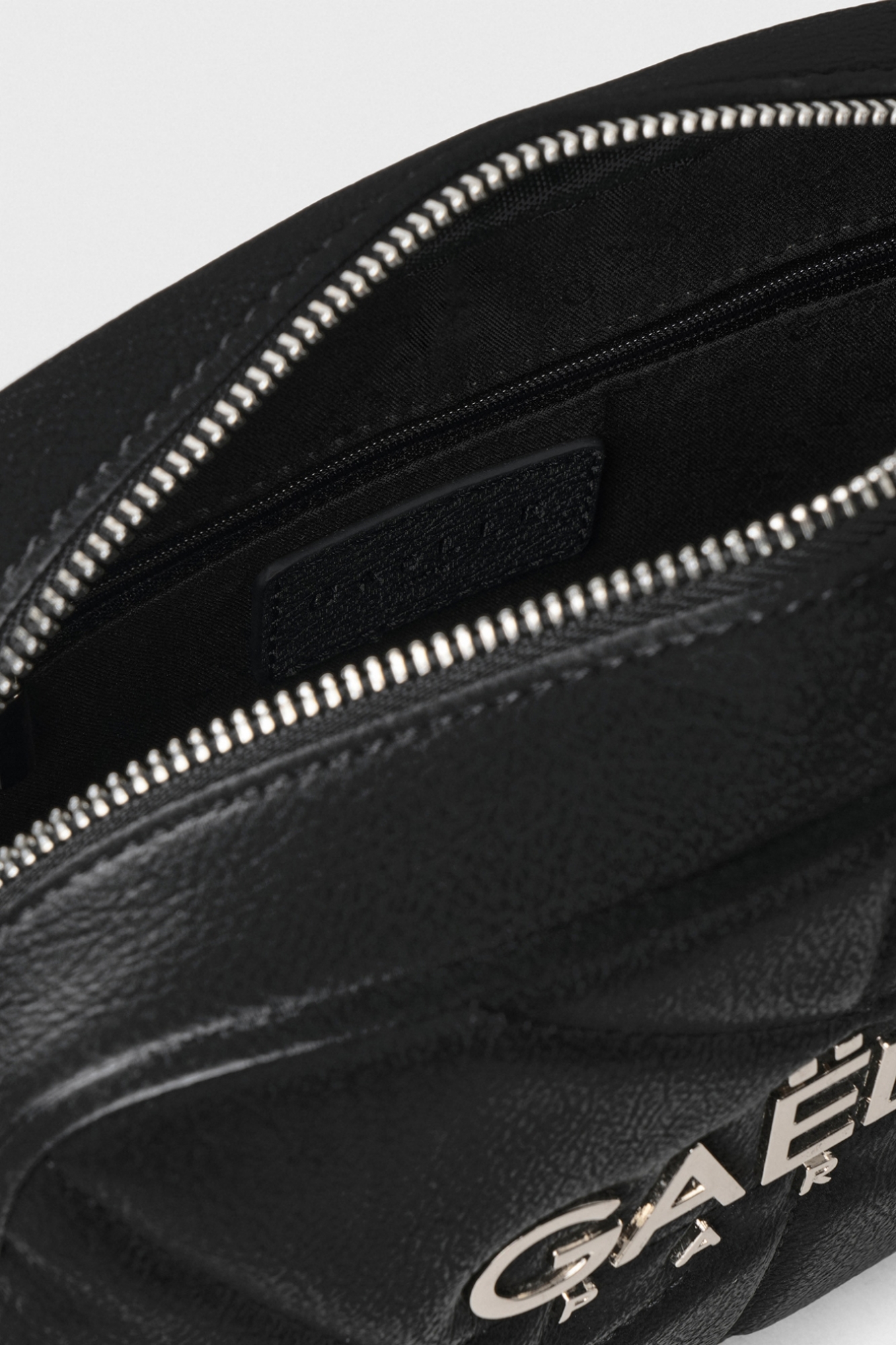 Regular Camera Bag Metal Logo • Nero