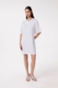 Abito Corto Paricollo Mezza Manica Con Appl. Strass E Dettaglio Apertura Sul Retro • Bianco