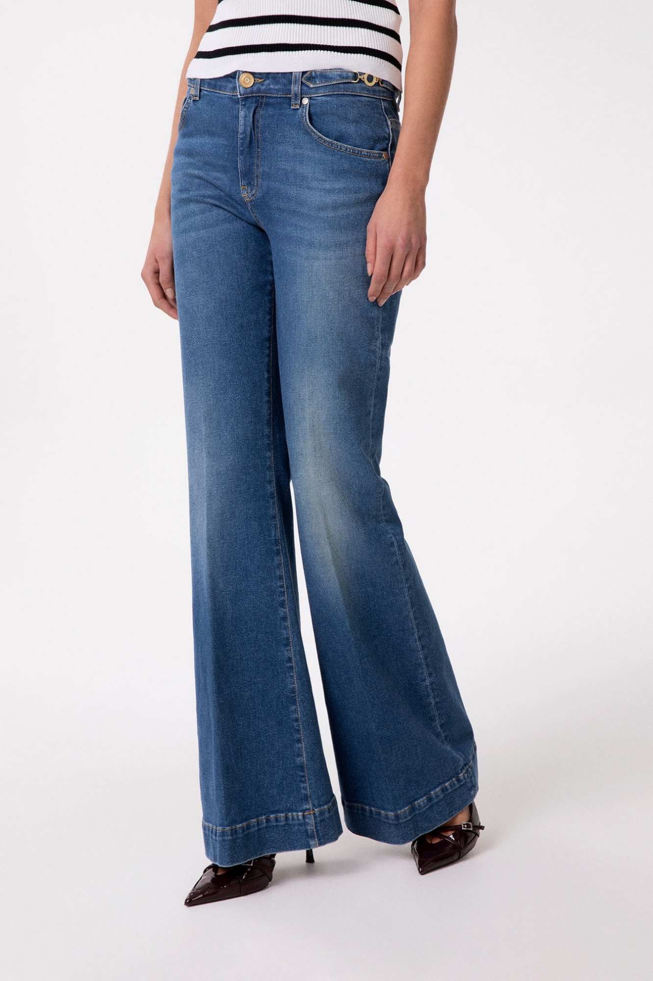 PANTALONE FLARE IN DENIM CON MORSETTI LATERALI