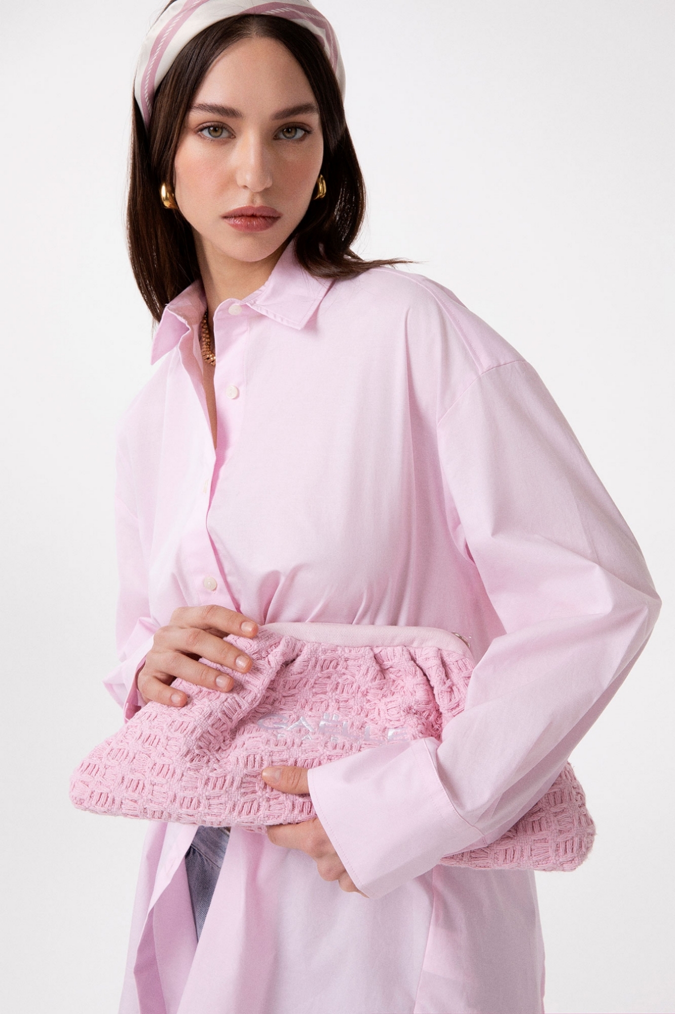 Maxi Pochette Ricamo Logo • Rosa