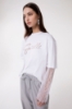 T-Shirt Paricollo Mezza Manica Crop In Jersey Con Manica Lunga In Pizzo Bianca, Ricamo In Pizzo • Bianco